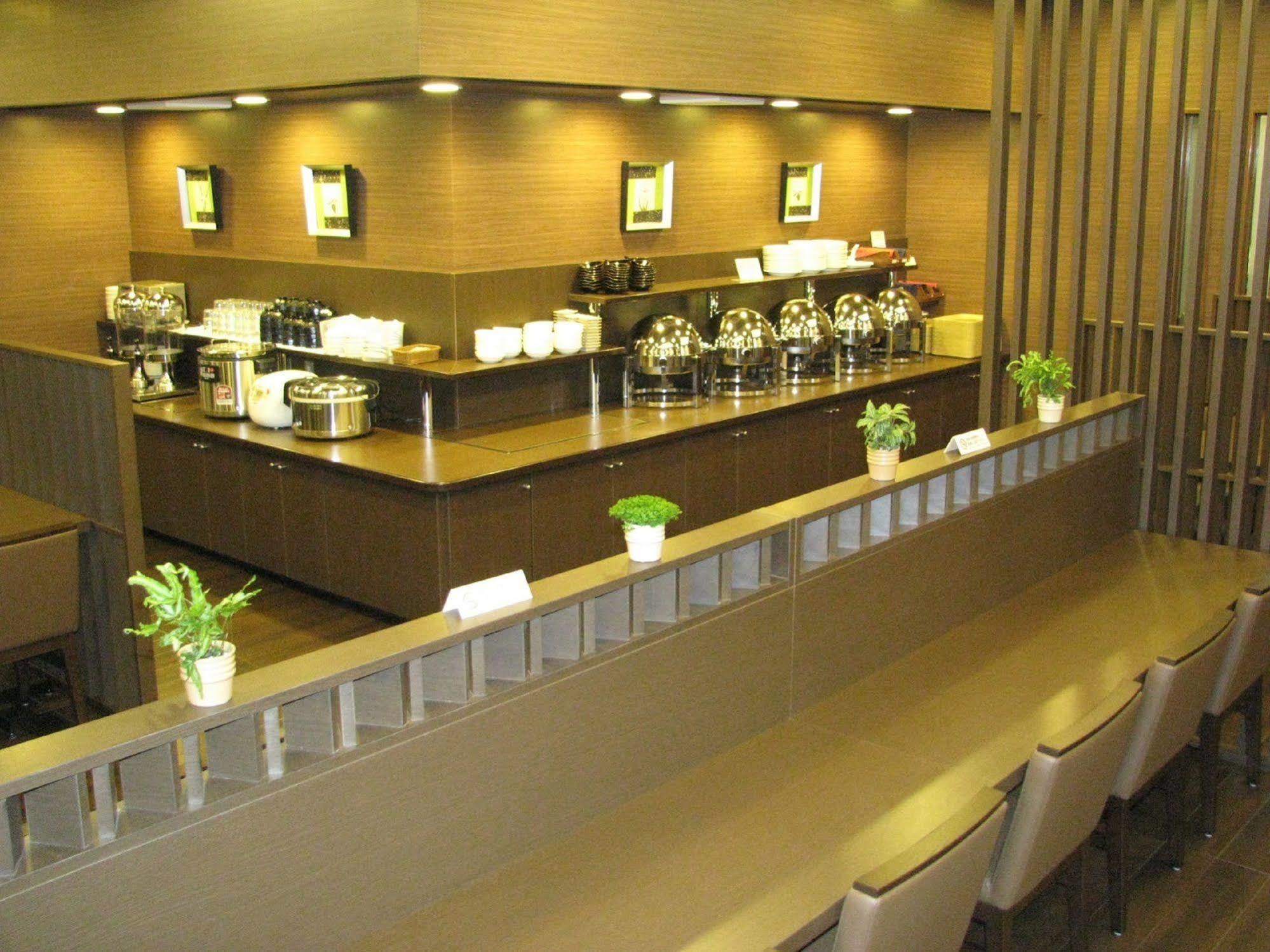 Hotel Route-Inn Hanamaki Exteriör bild